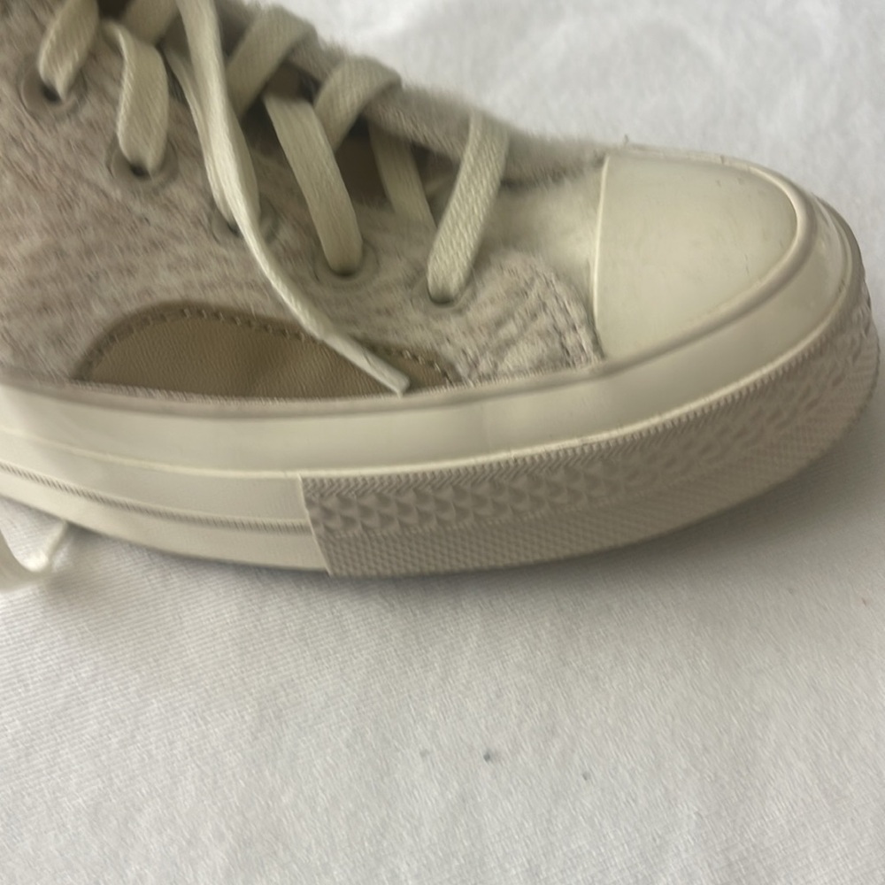 NWOB CONVERSE CHUCK 70 Cozy High-top Sneakers Size 8.5 beige fuzzy fabric - Picture 7 of 11